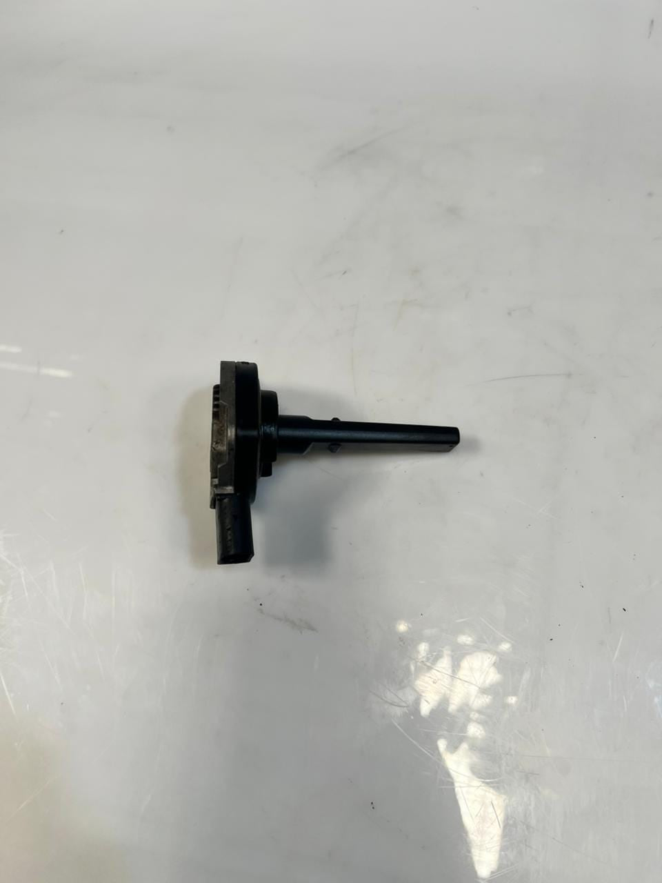 BMW 3 Series E92 E93 Coupe Oil Level Sensor GPR007868 OEM