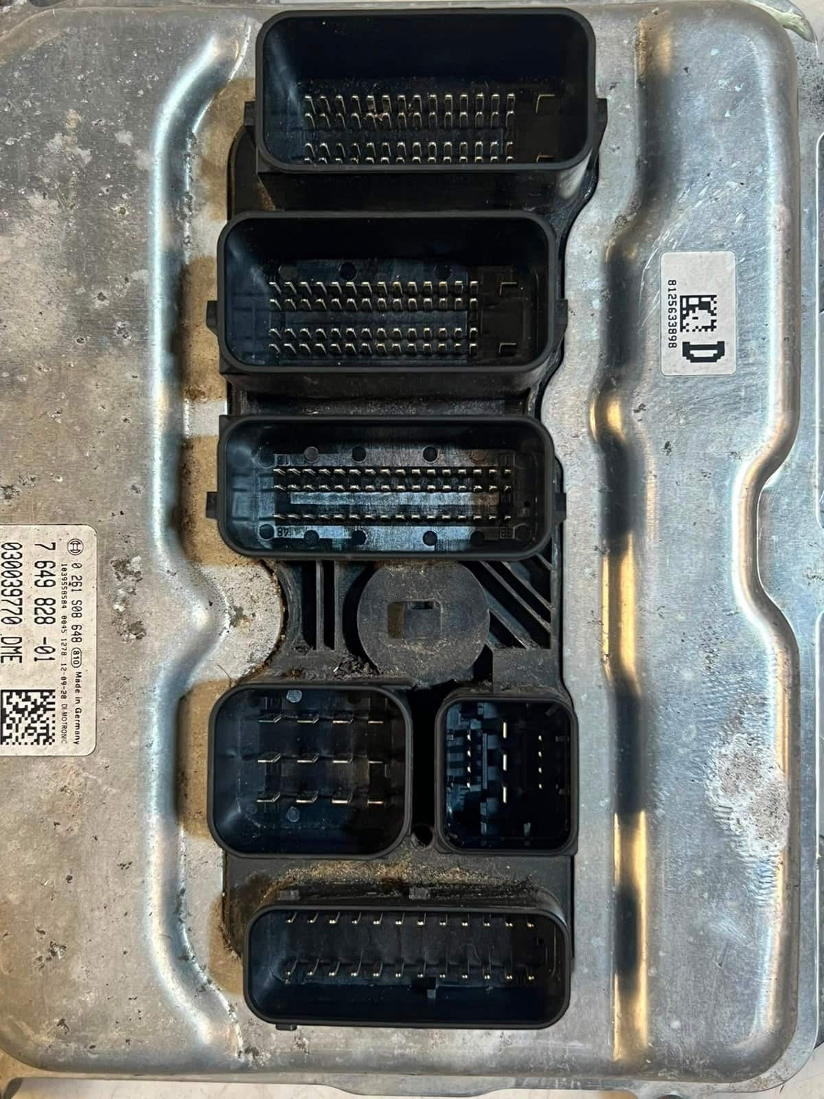 2013 BMW F01 LCI 750i N63N ECU Engine Control Module SET DME+CAS4+1KEY 7649828