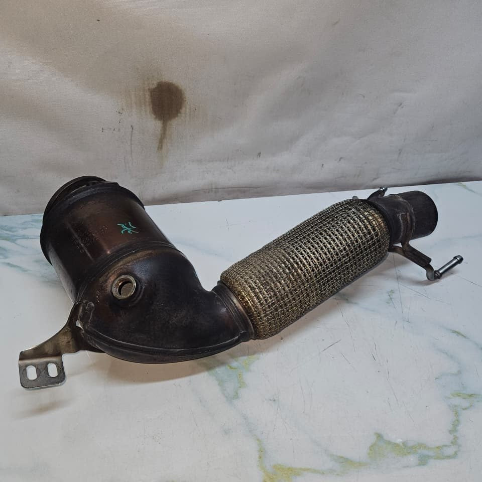 2015-2020 BMW X1 F45, F48, F39 Catalytic Converter 8616303 OEM