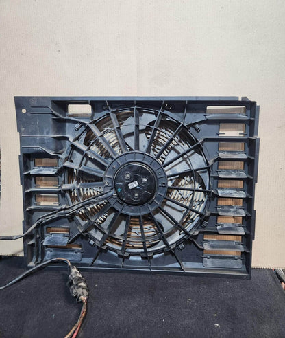 2002-2005 BMW 745i Radiator Cooling Fan Motor 6921925 745i 745Li 750i  E65 E66 