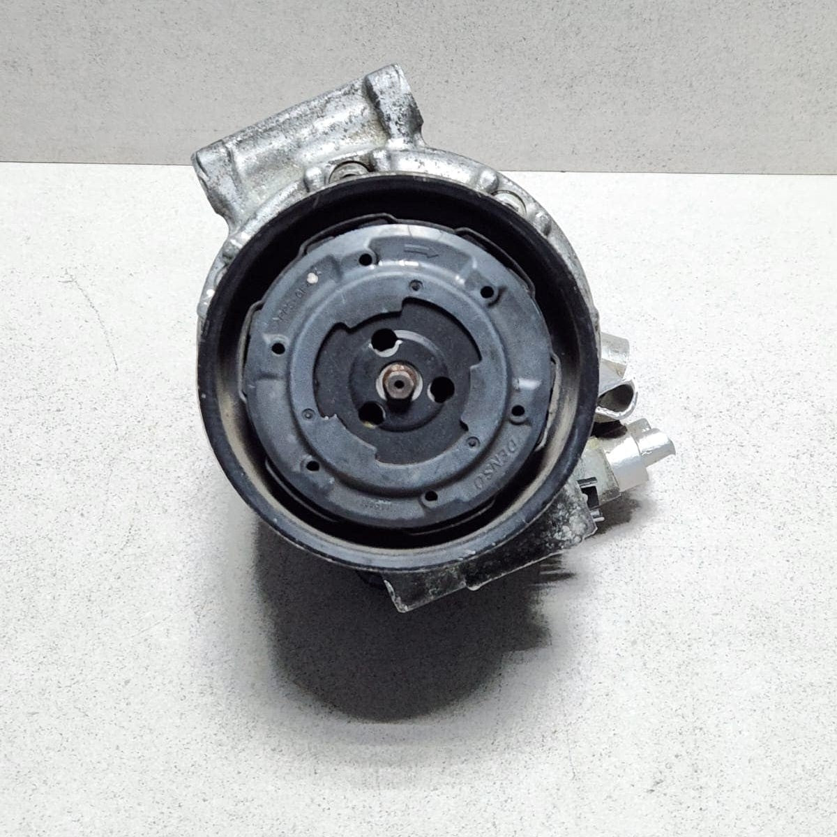 2011-2012 BMW F25 X3 Air Conditioning Compressor 9211496 X3 F25 