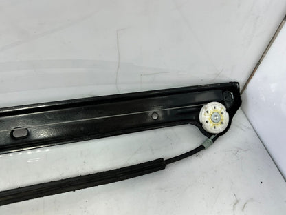 2011-2016 Mini Cooper Countryman Front Right Window Regulator With Motor 9800566