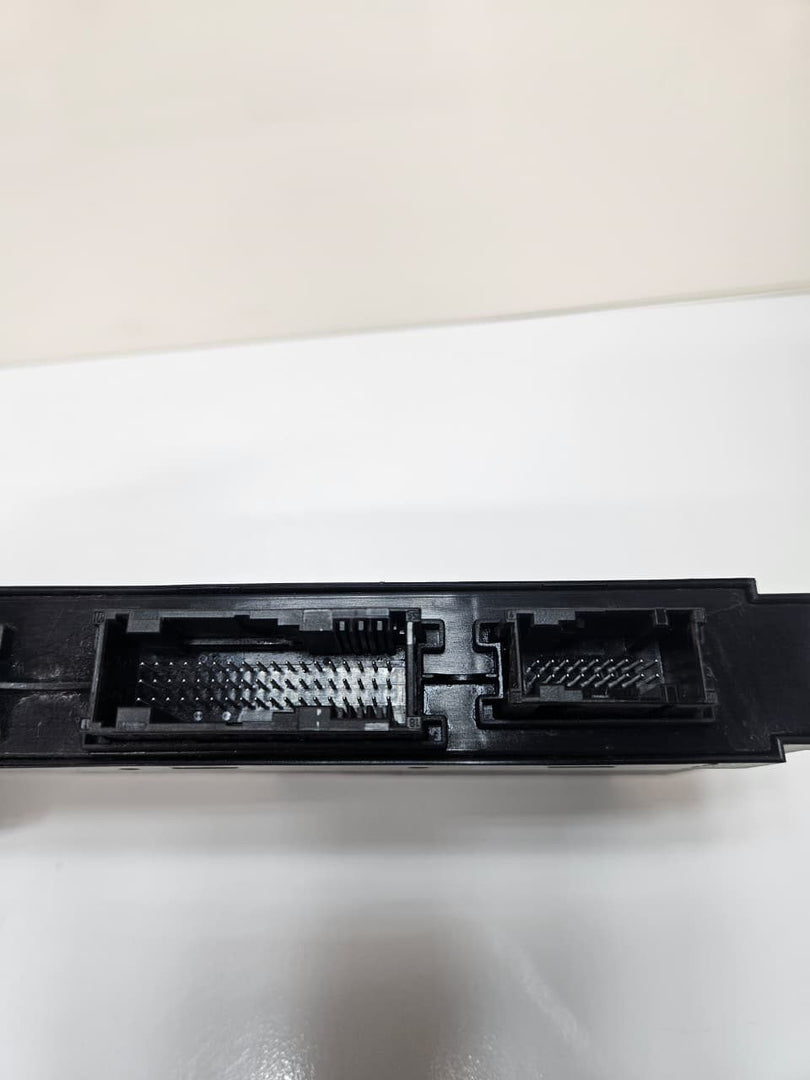 2011-2016 BMW 528i 535i Body Control Module Junction Box V12 9228495 OEM