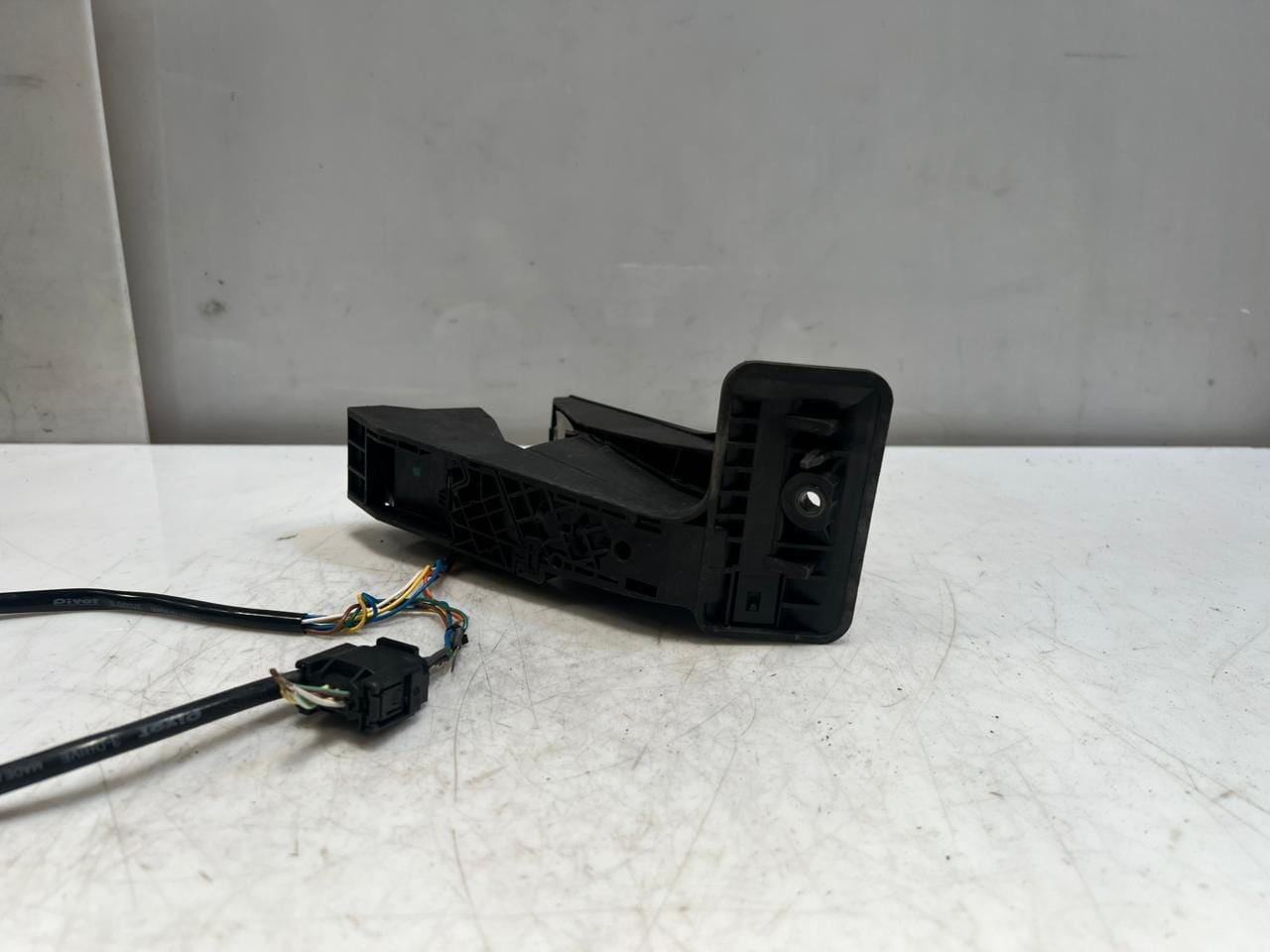 2007-2011 BMW 3 5 Series E90 E92 328i 335i F10 Accelerator Pedal 6789998 OEM