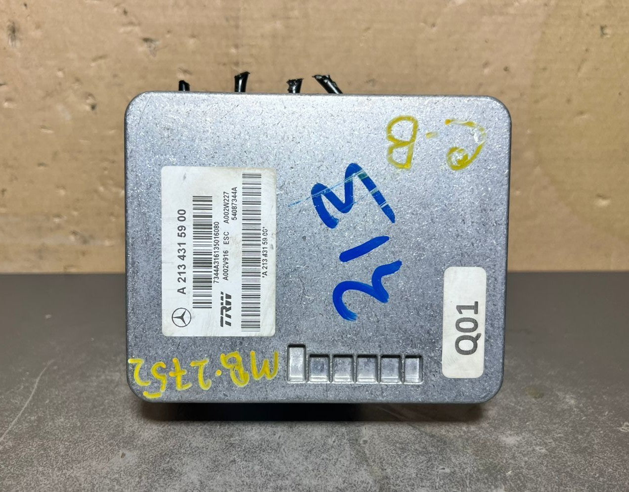 15-20 Mercedes W213 E-Class ABS Anti Lock Brake Pump Module A213 4315900 OEM