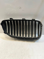 Load image into Gallery viewer, 2010-2013 BMW 528i 535i 5 Series F10 F11 Front Bumper Kidney Grille 7200727