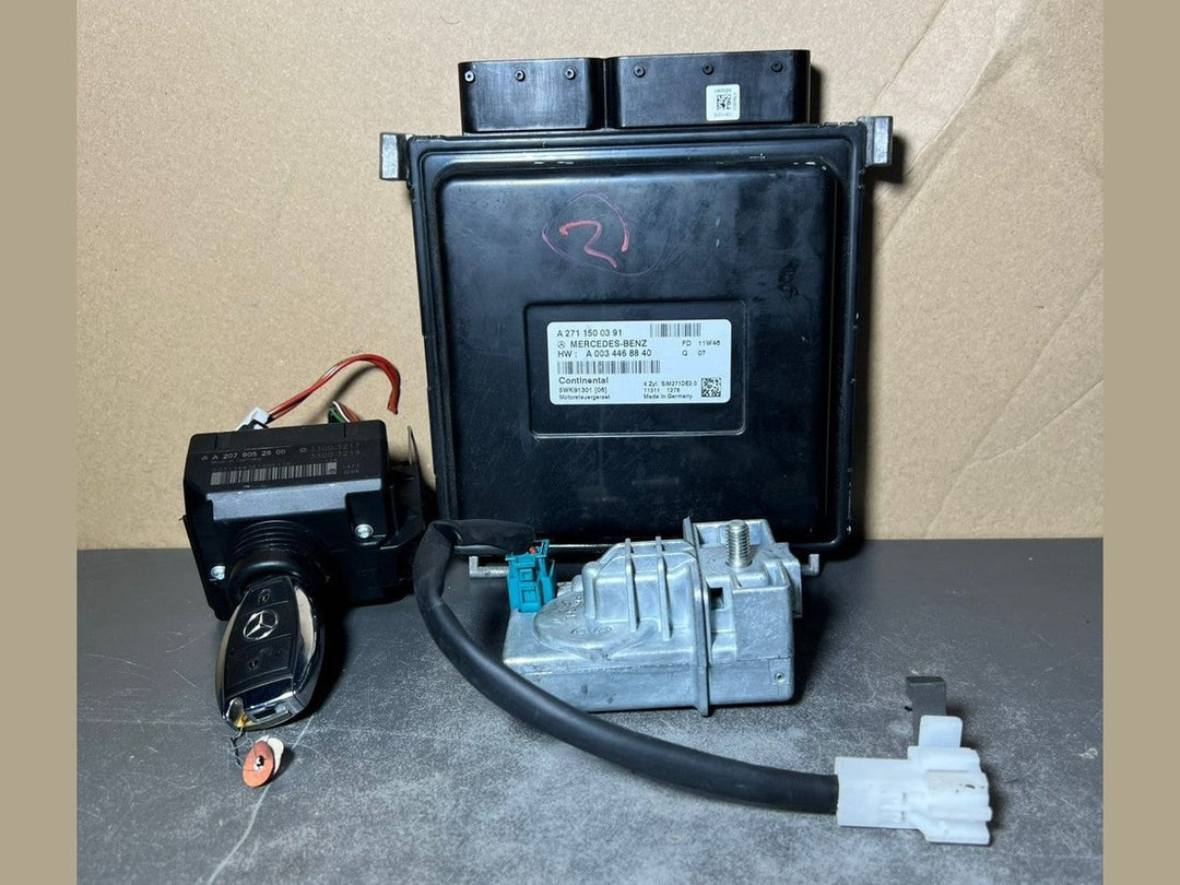 10-14 Mercedes-Benz W204 ECU Moteur Control Module Allumage Key Switch SET OEM