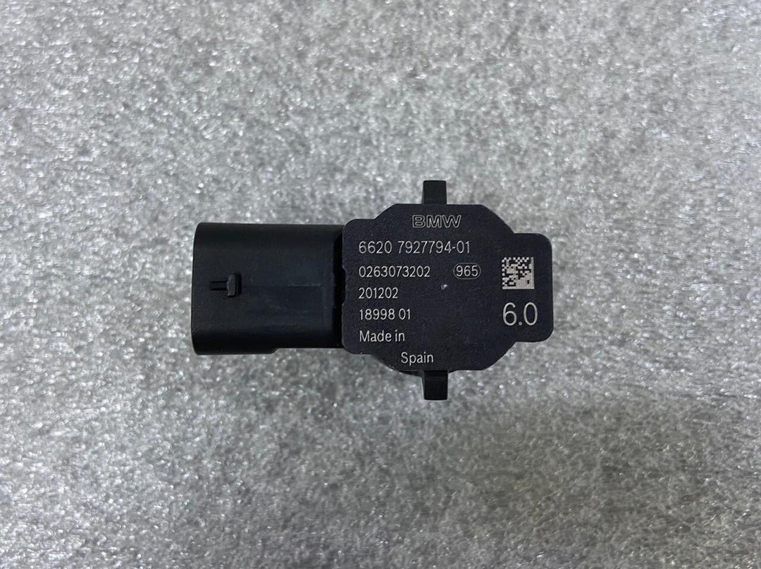 OEM BMW  X3 G01 PDC Parking sensor Bosch 6.0 bright blue 7927794 New