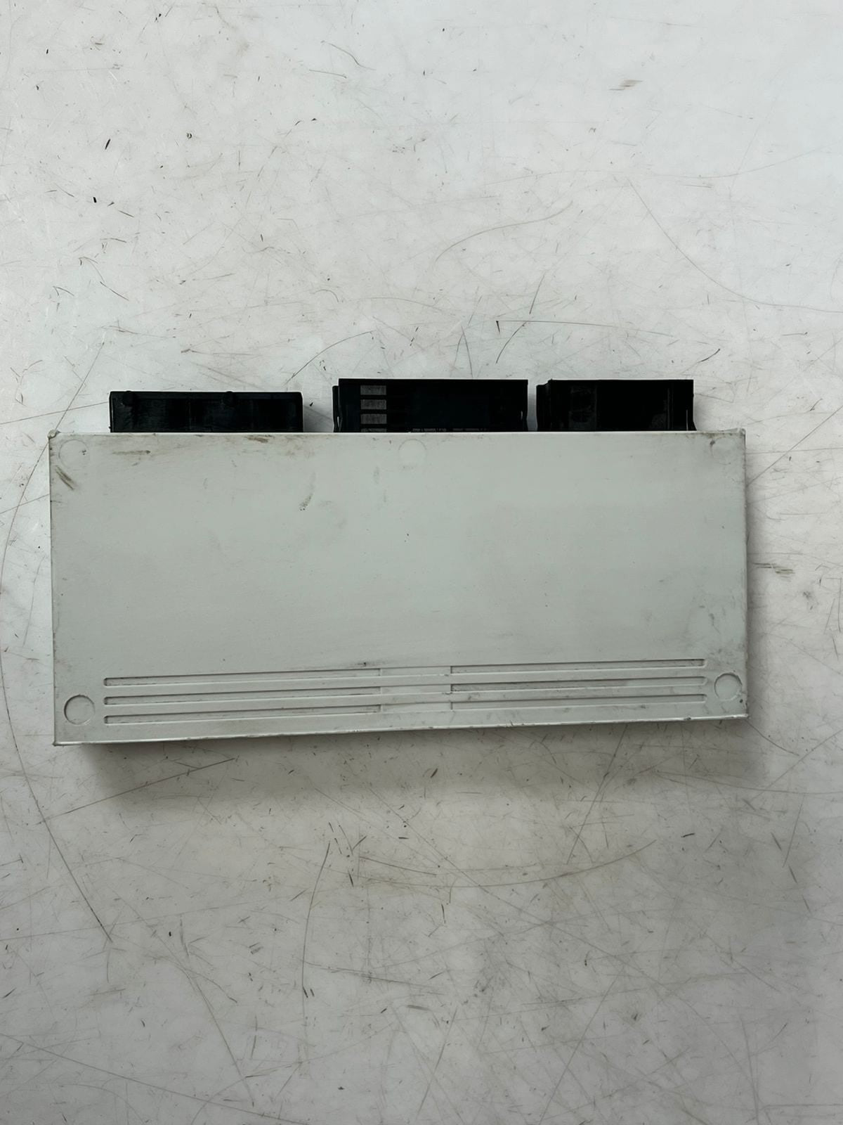 2003-2006 BMW 325i E46 3 Series 330CI Body Control Module 6932371 OEM