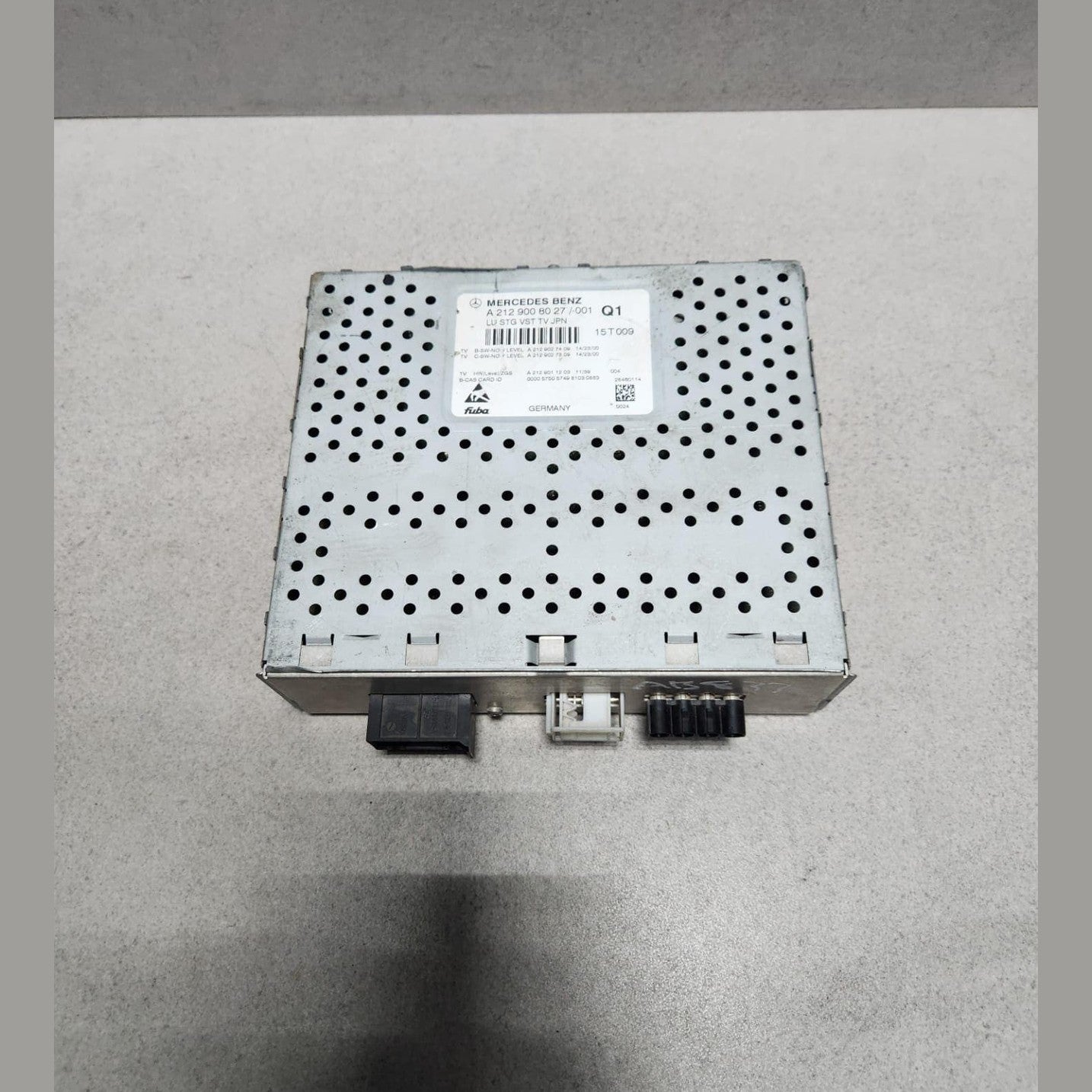 Benz Satellite Radio Control Unit A2129008027 C-Class CLA C117 E-Class GLK CLS