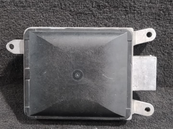 BMW F07 F10 F11 F01 F02 F03 F04 BLIND SPOT DETECTION CONTROL MODULE 6795555