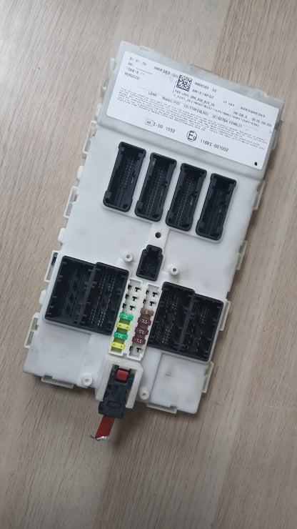 BMW F20 F21 F30 F31 F32 Body Control Comfort Module Unit FEM ECU LR01 9868383