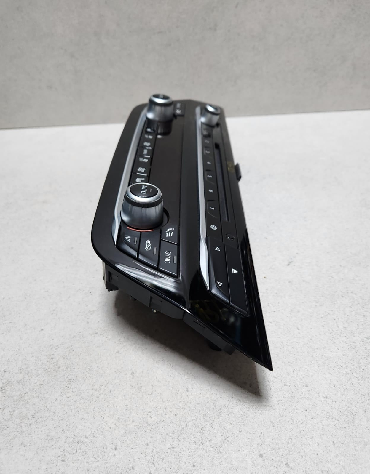 BMW Climate Control Panel 6834435 5 Series G30 G31