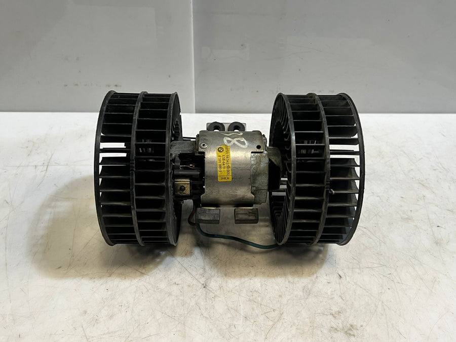 BMW 725 728 730 735 750 740 Hvac Blower Motor Assembly Front 8391809 OEM