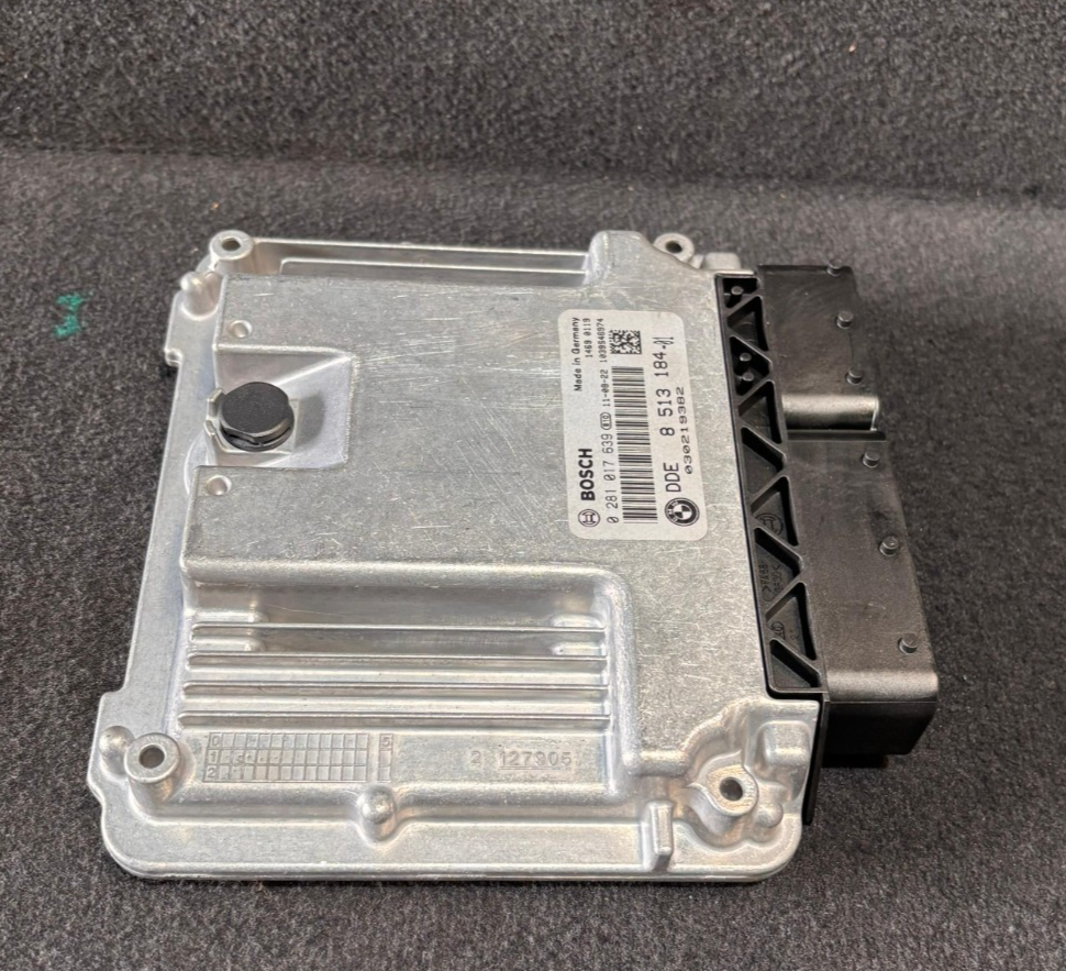 OEM BMW 3 5 SERIES X3  F10 F25 F30 ENGINE CONTROL UNIT N47 DDE - 8513184