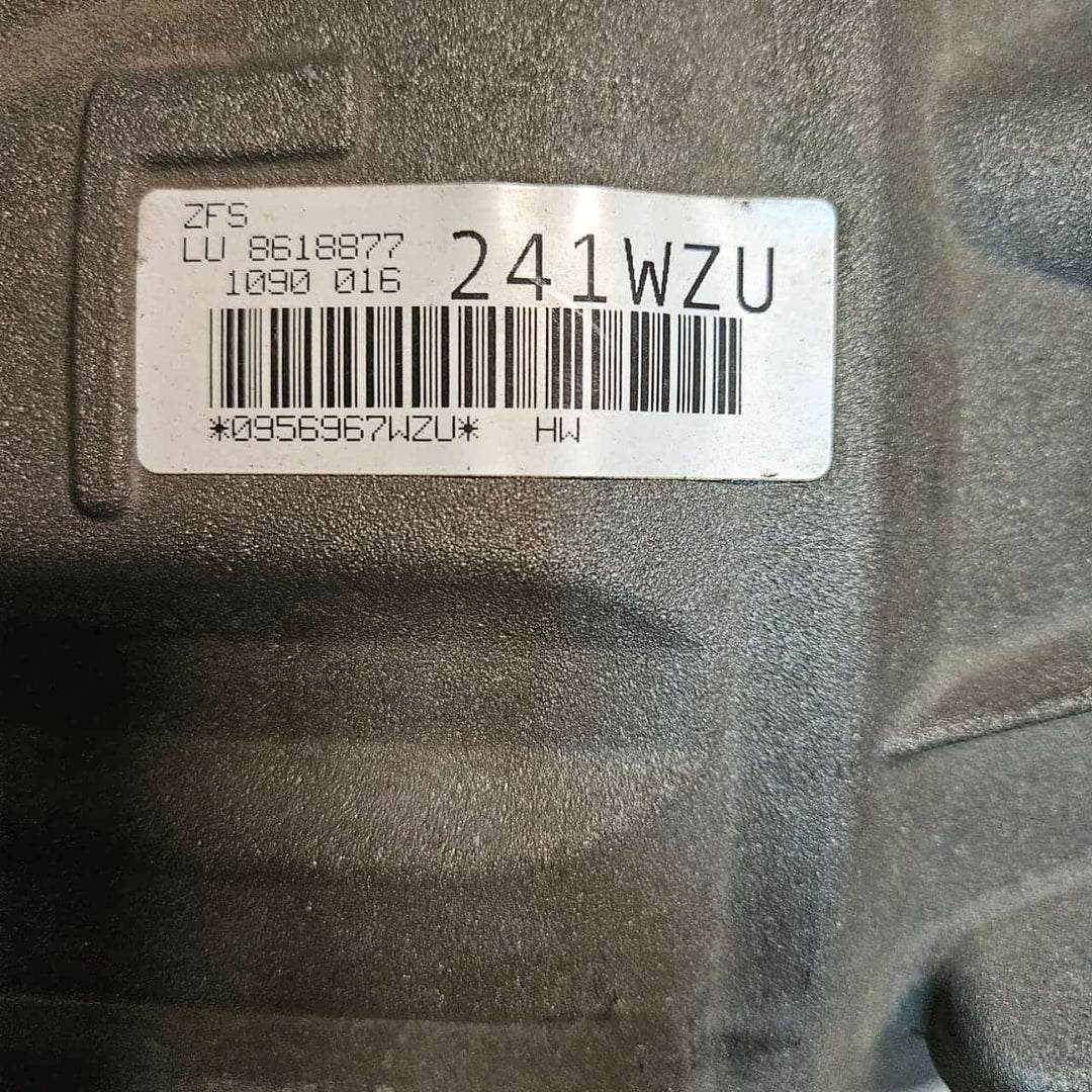 2014-2016 BMW F10 N20 520i 528I Automatic Transmission 8HP-45 8618877 80K KM 