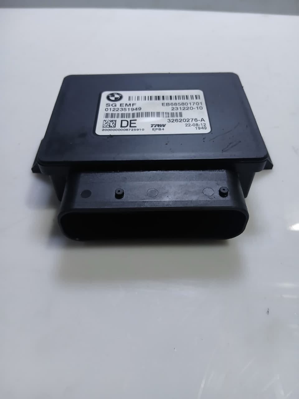 BMW 5 Series F10 F11 F12 F13 F25 F26 650i Parking Brake Control Module 6858017