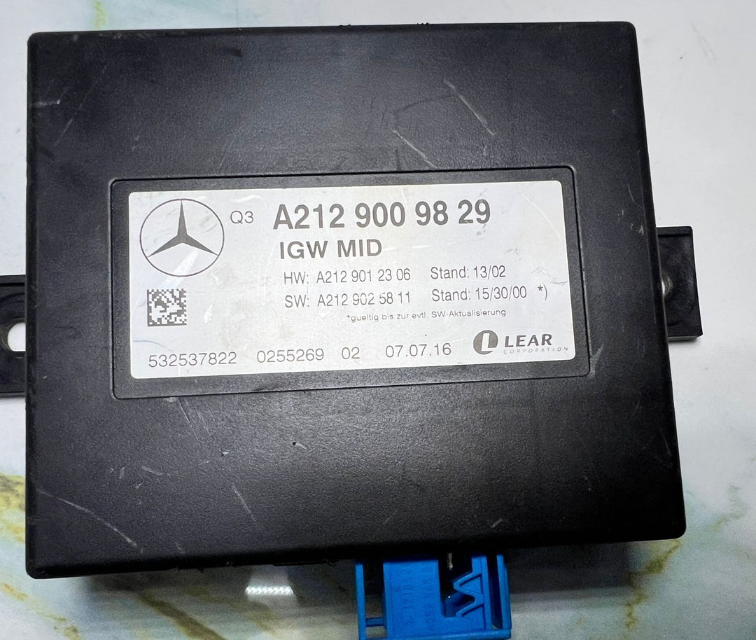 13-16 Mercedes W166 GLE43 GLS Network Gateway Control Module A212 9009829 OEM