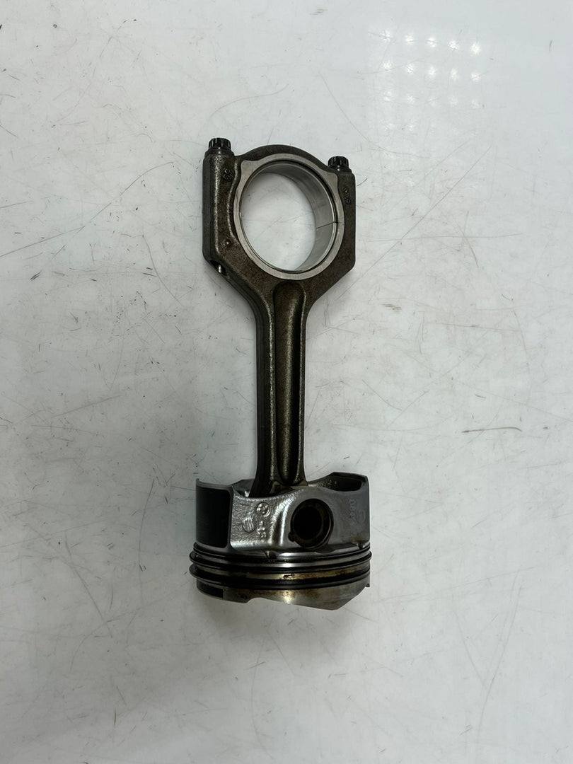 2015 BMW X3 F25 Piston With ENGINE Connecting Rod 8617083 OEM