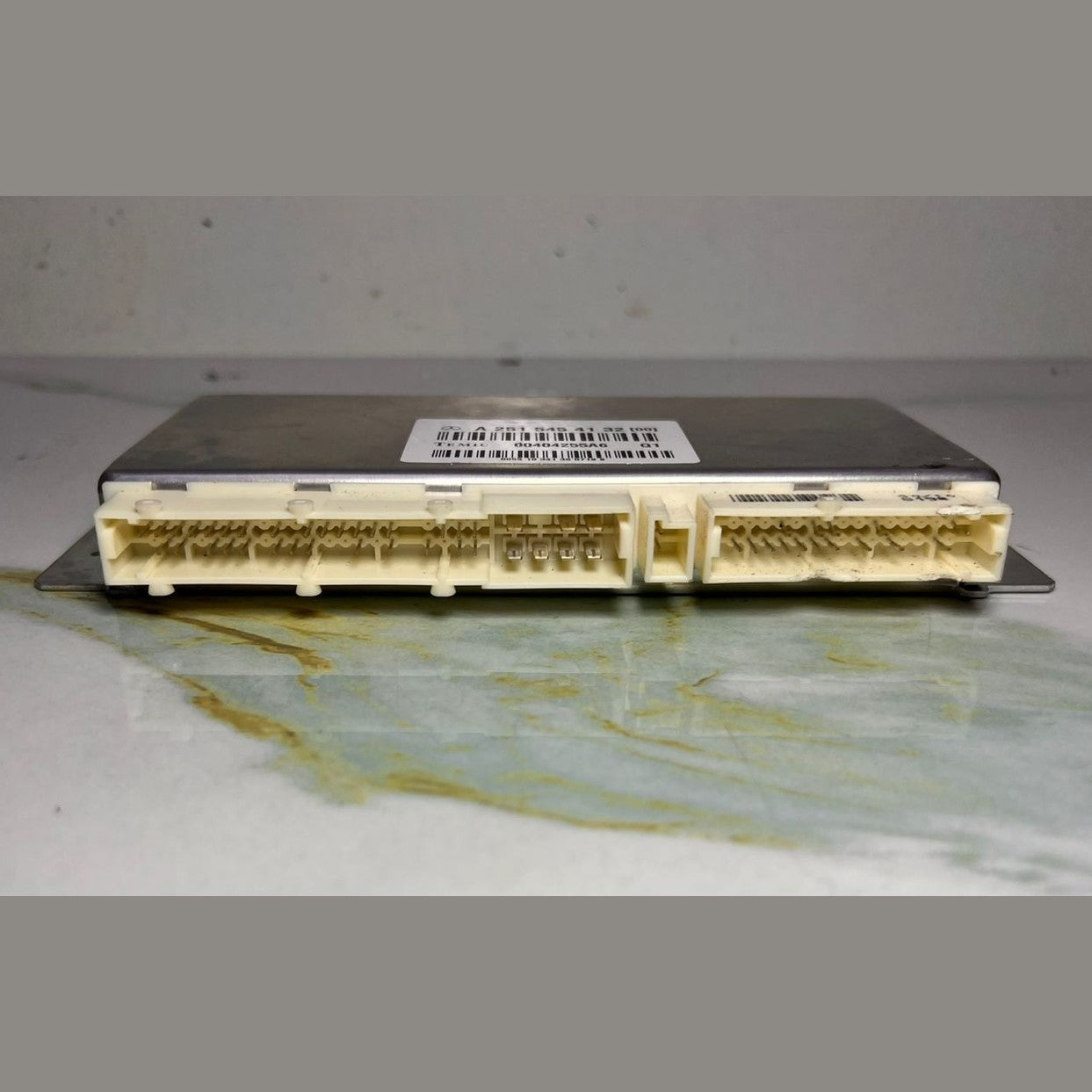 2007-2013 Mercedes-Benz GL450 Air Suspension Control Module A 251 545 41 32