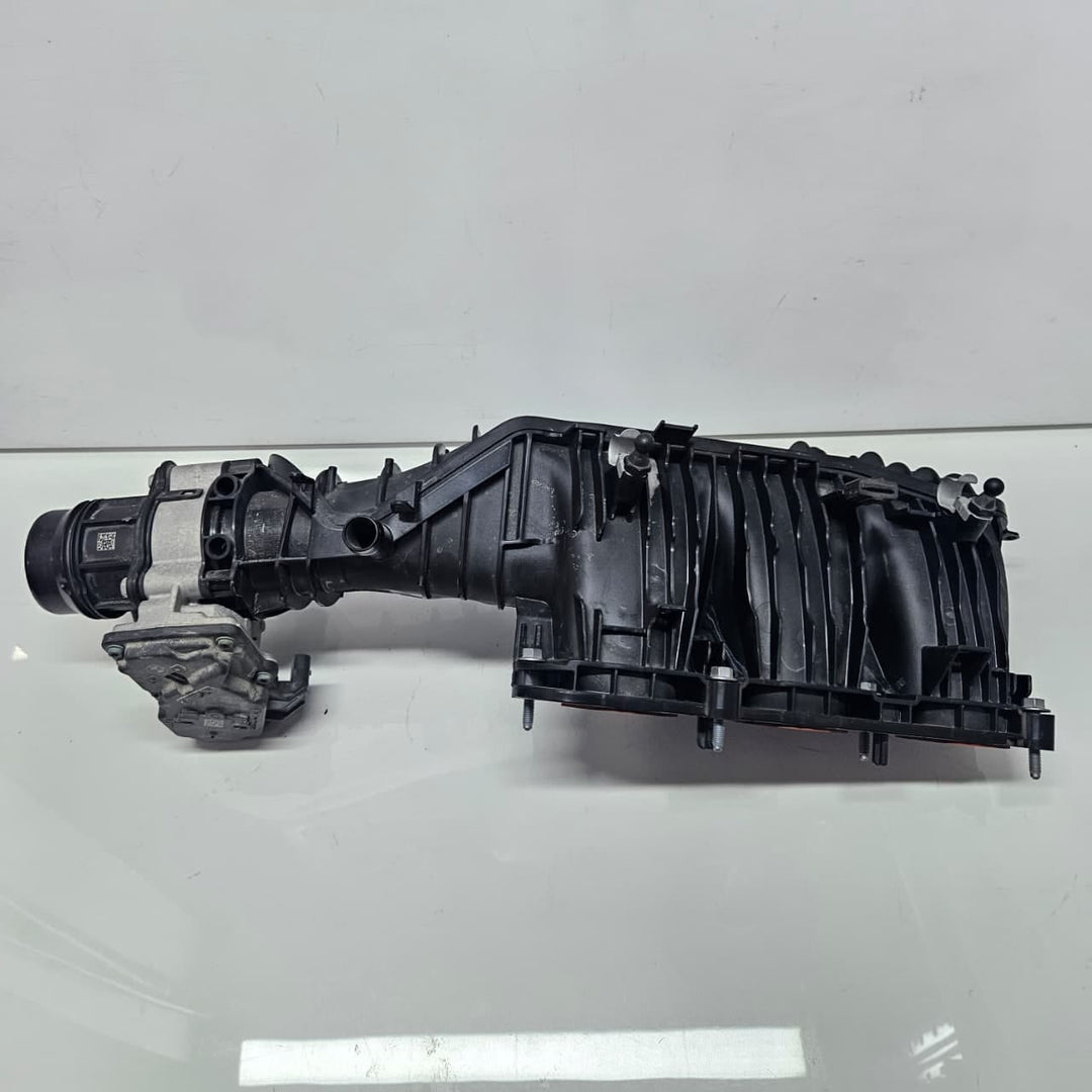 8655825-2015-2021 BMW X1 F39 F40 F44 F45 F46 F48 Intake Manifold 