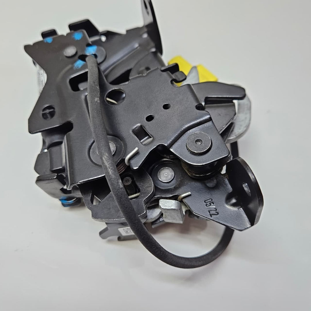8737701-Genuine 2020 BMW X1 F48 X2 Bonnet Lock Brand New