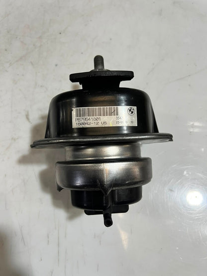 2007-2013 BMW X5 E70 and X6 E71 3.0L BEARING RUBBER Engine Mount 6795418
