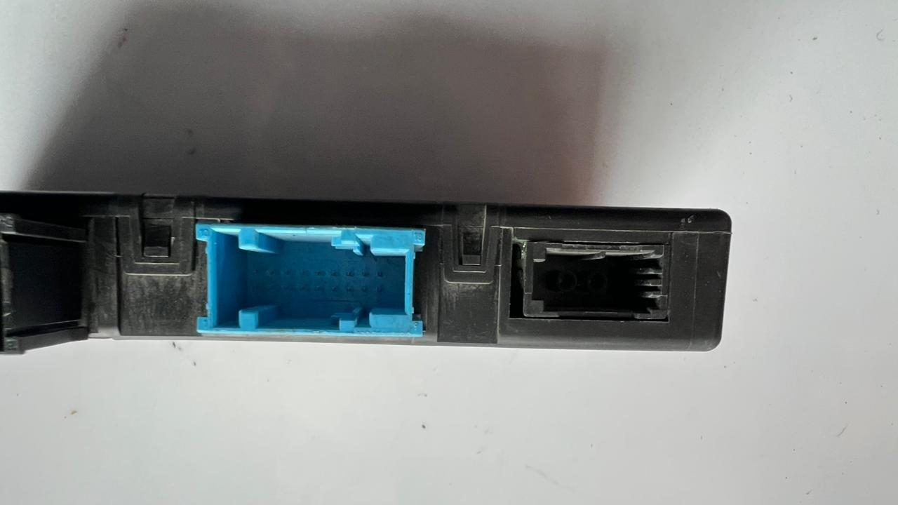 2009-15 BMW 750i Central Gateway Control Module 9266407 F10 5-Series and F02 7-S