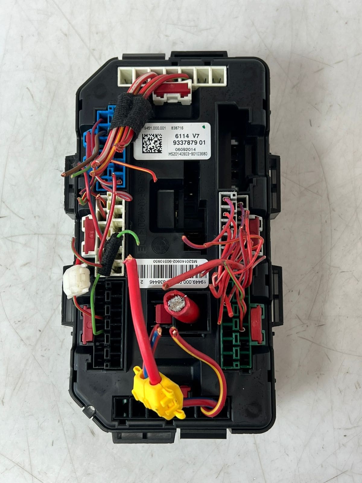 2014-2018 BMW F30 320i 328i 335i 330i Front Power Distribution Fuse Box 9337879