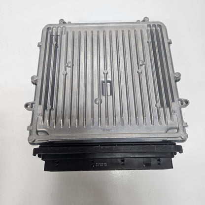 2007-2013 BMW X5 E70 X6 with N57 3.0D Diesel Engine Control Unit DDE 8517015