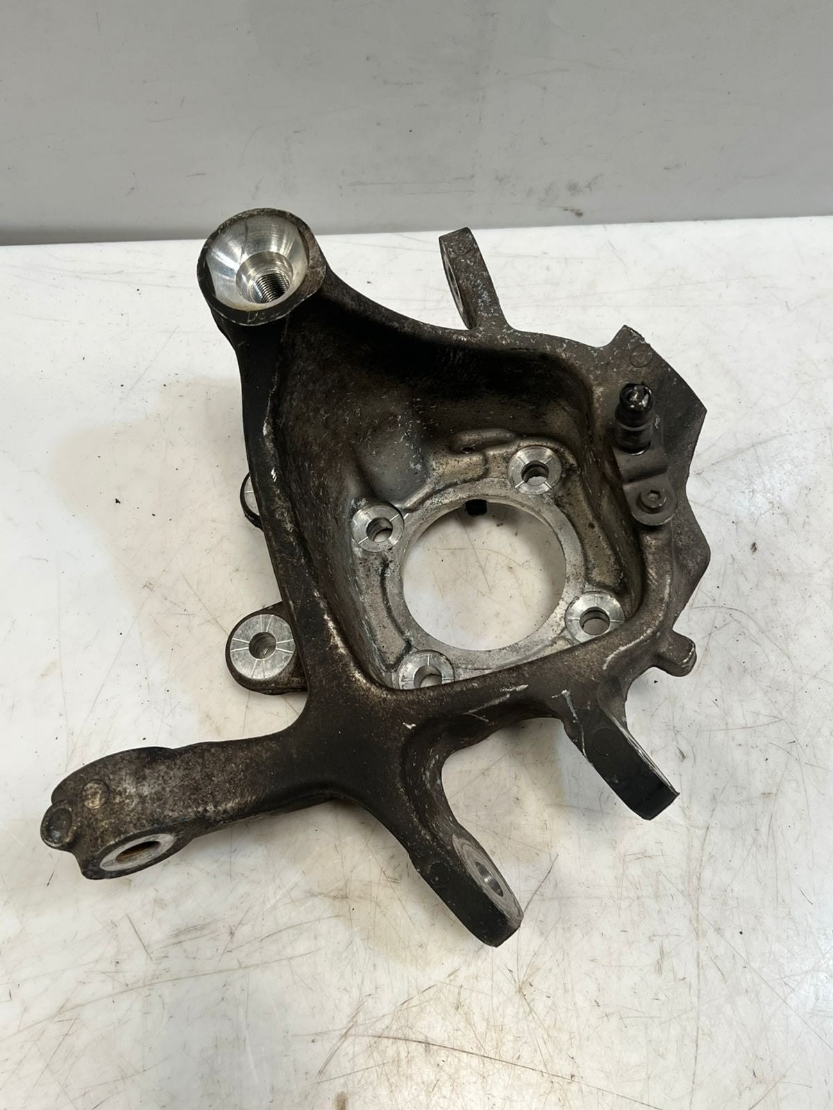 2008-2014 BMW 750i 7' F01 F02 F03 F04 Rear Wheel Hub Spindle Knuckle 6797447