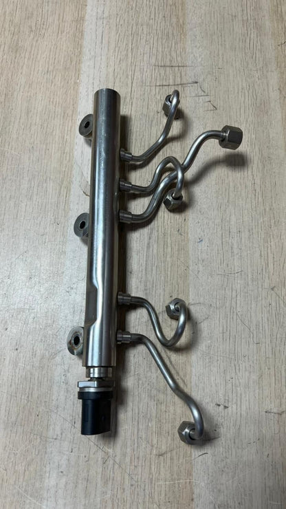 BMW F10 M5 S63N Fuel Rail Petrol High Pressure Injection Tube Cyl. (5) 7599868