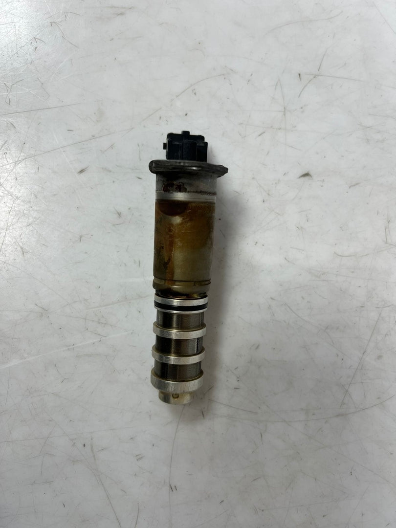 BMW F30 F32 F33 F20 F21 F10 F06 G12 F25 Variable Valve Timing Solenoid 8605123