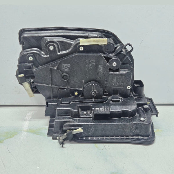 BMW 5 TOURING G31 FRONT LEFT DOOR LOCK 5121 7477687 OEM