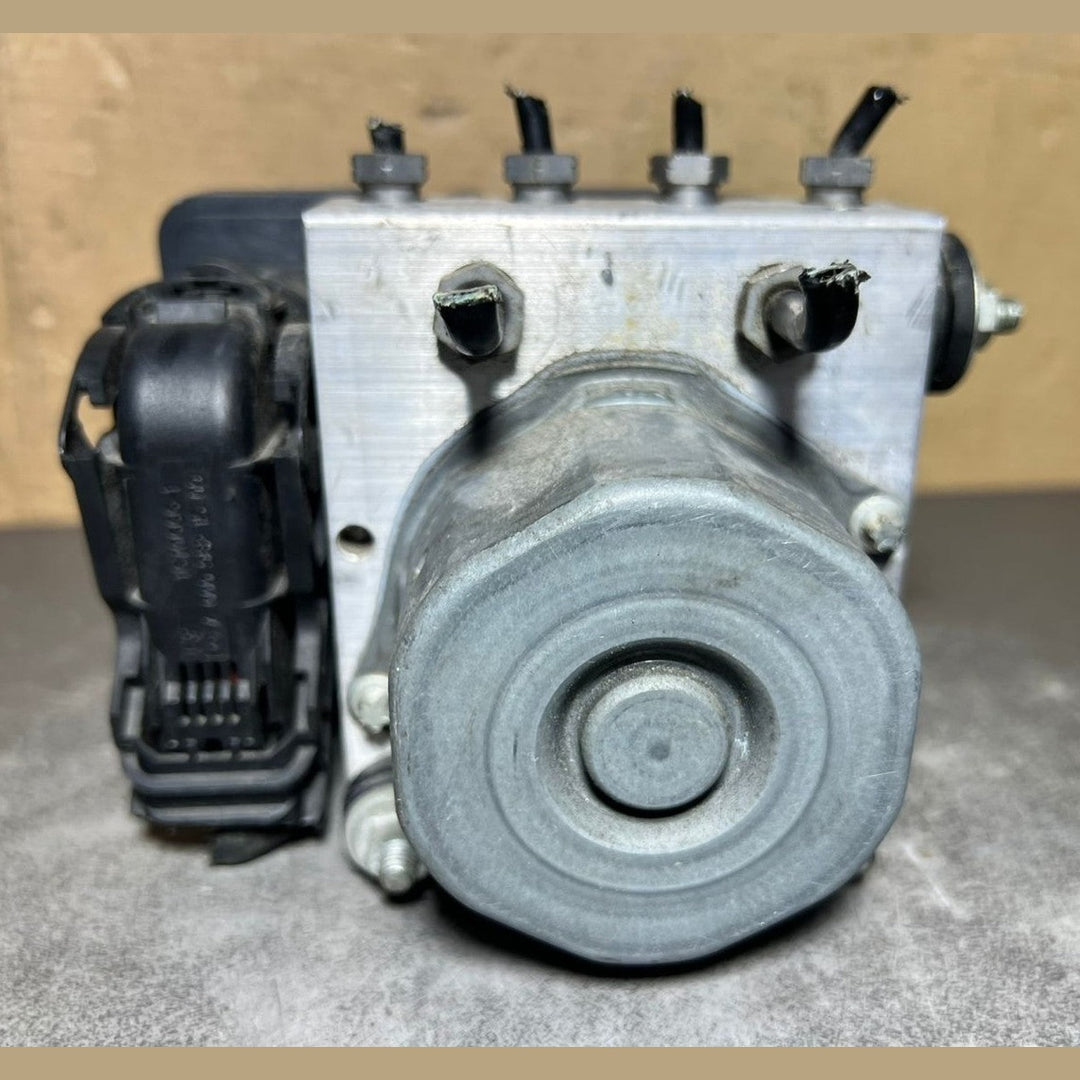 Mercedes W246 CLA B-Class ABS Anti Lock Brake Pump Module A000 4310500 OEM