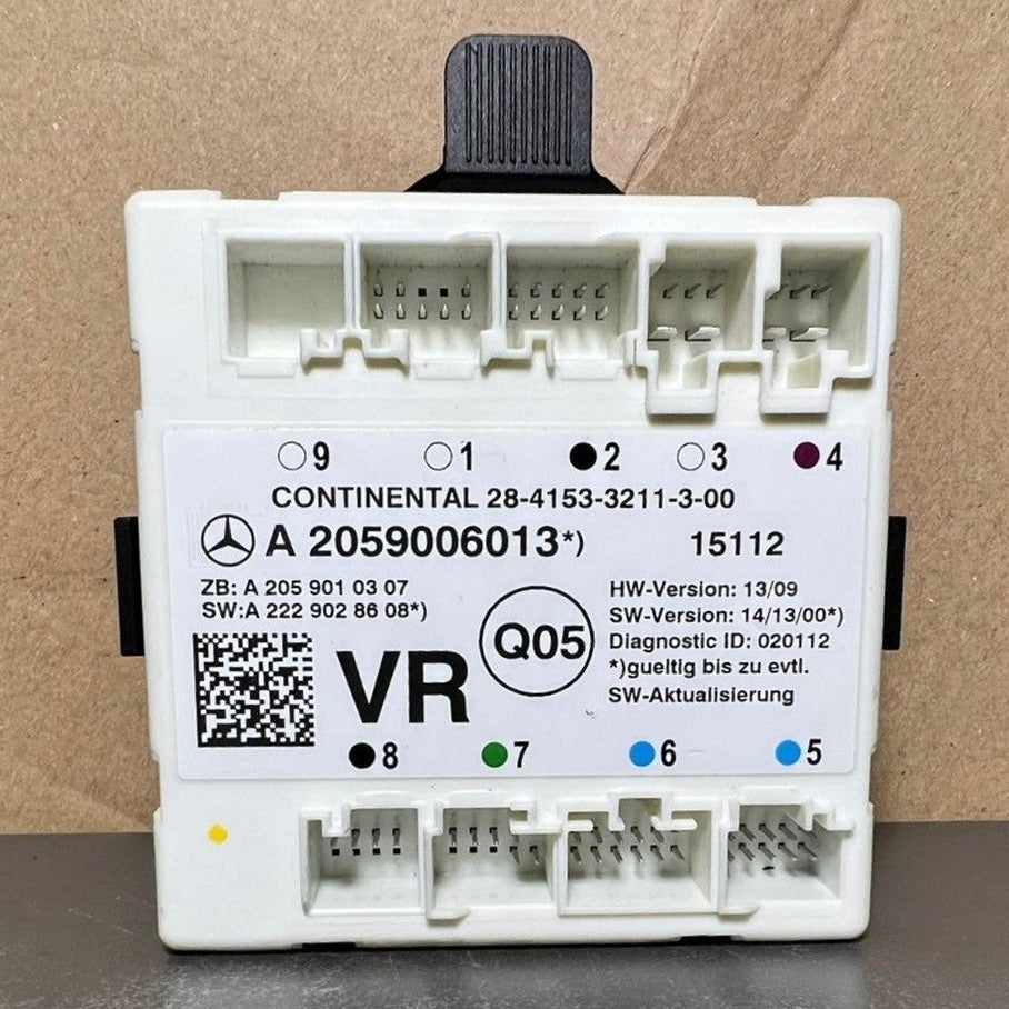 Mercedes-Benz W205 C-Class Front Right Side Door Control Module A205 9006013 OEM