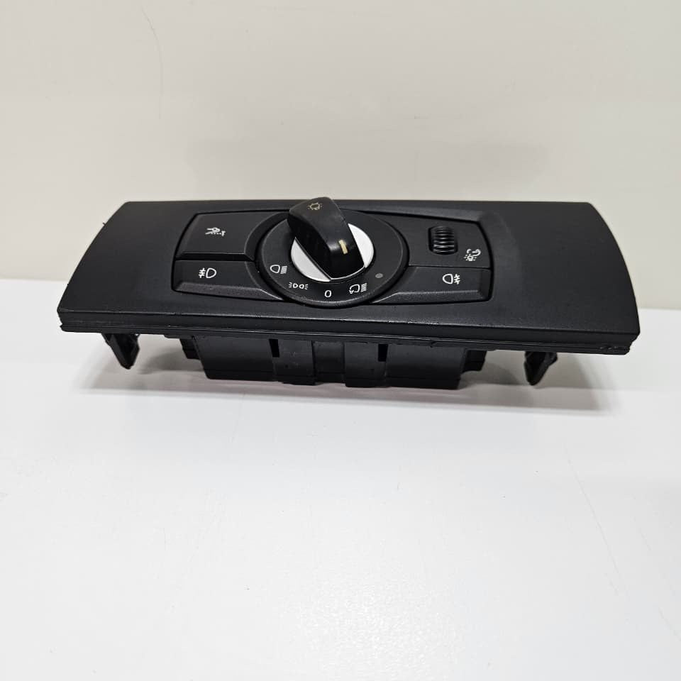 BMW X5 E70 Headlight Switch 9134727 OEM