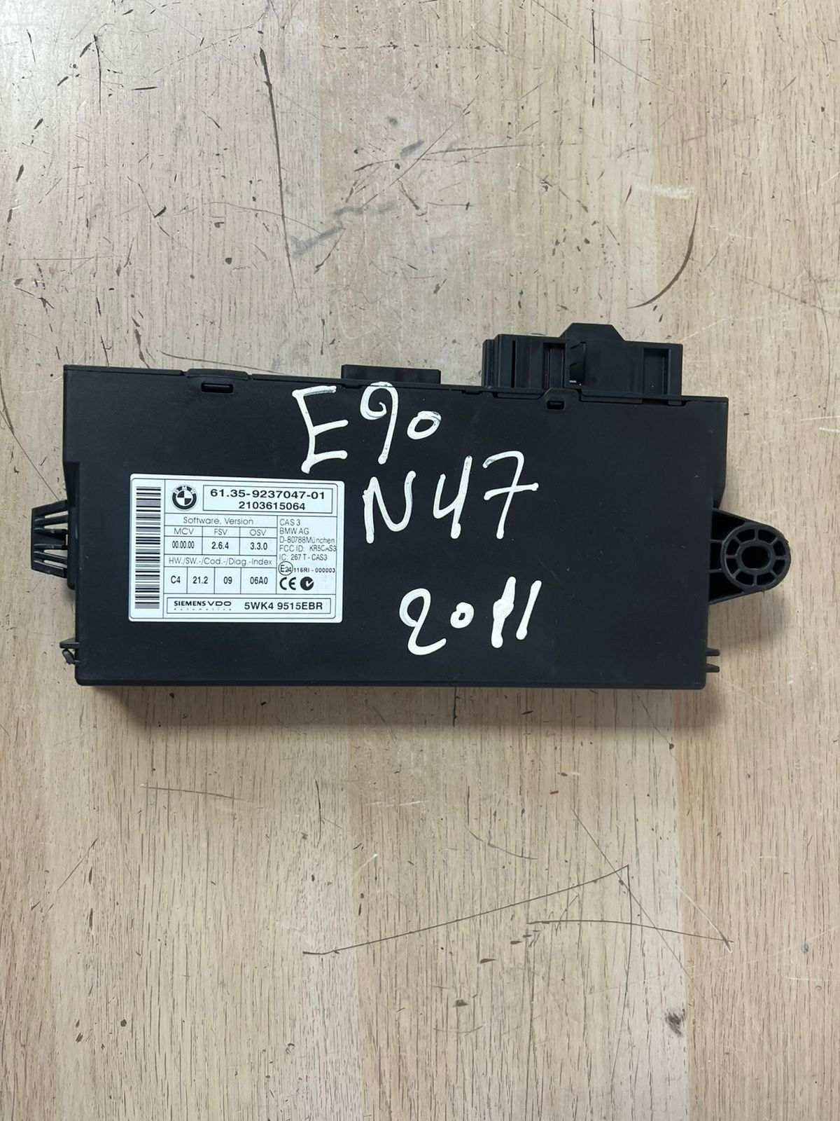 2011 BMW N47 E90 Engine Control Unit DDE SET + CAS3 + 1KEY 8510829