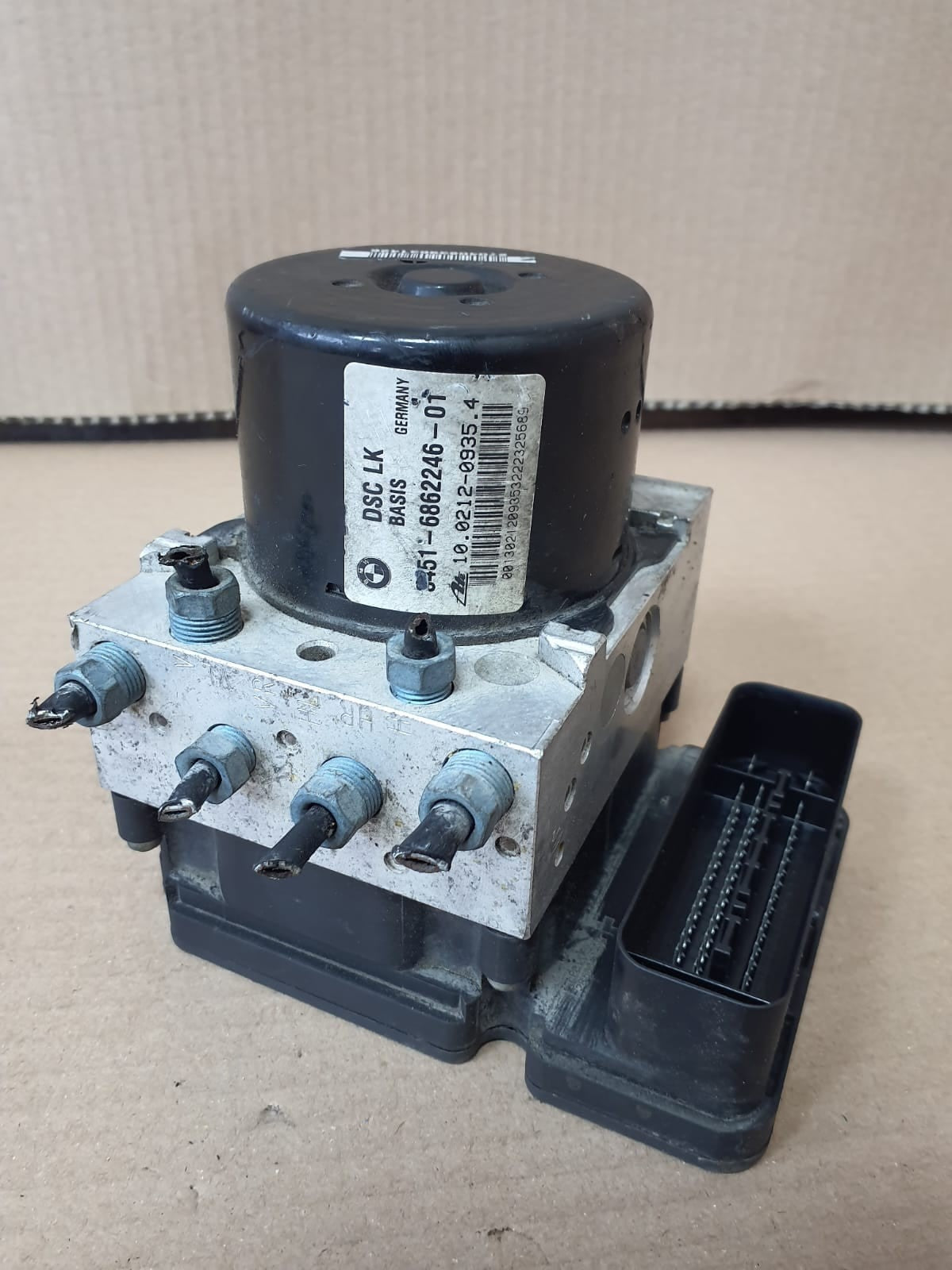 2013 BMW F30 F31 F32 F20 F21 F22 328i ABS/DSC Hydraulic Pump Module 6862247