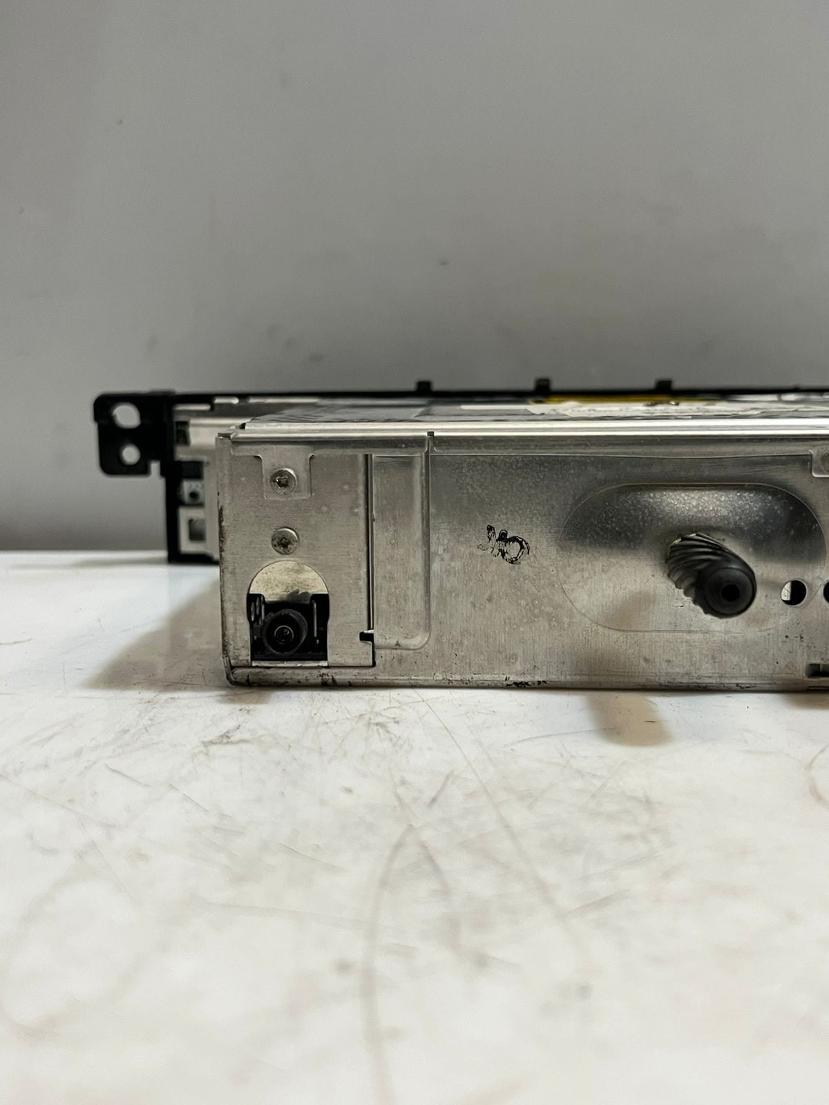 02-06 BMW 325i 3 Series E46 Radio AM FM Business Single Disc CD Player 6941505