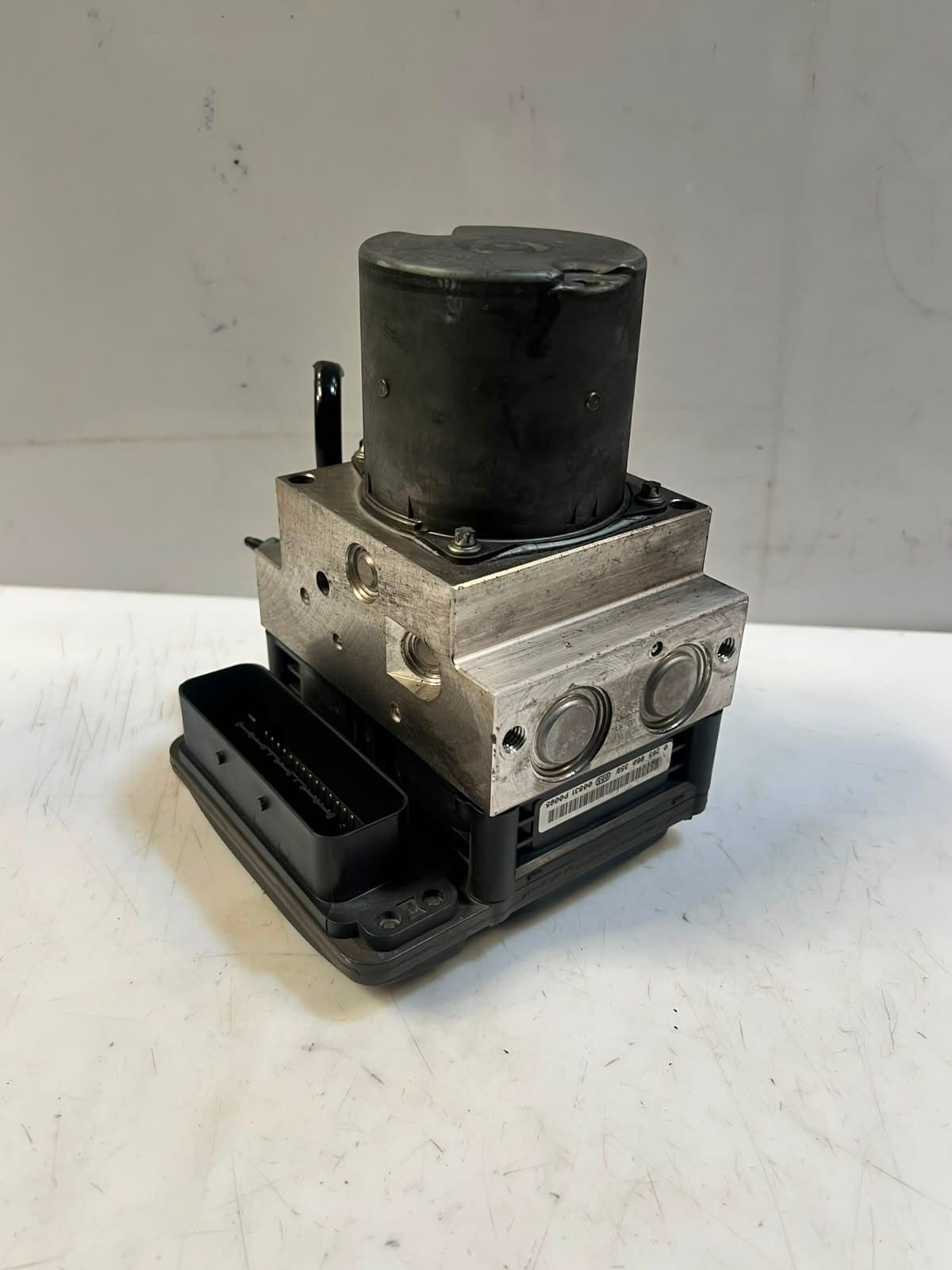 2007-2013 BMW X5 E70 and X6 E71 ABS/DSC Hydraulic Pump Module 6798286 OEM