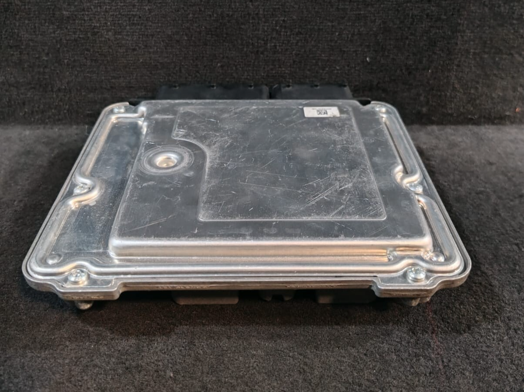 BMW F10 F11 F20 F25 F30 ECU ENGINE CONTROL  UNIT  N47N DIESEL DDE MODULE 8518477