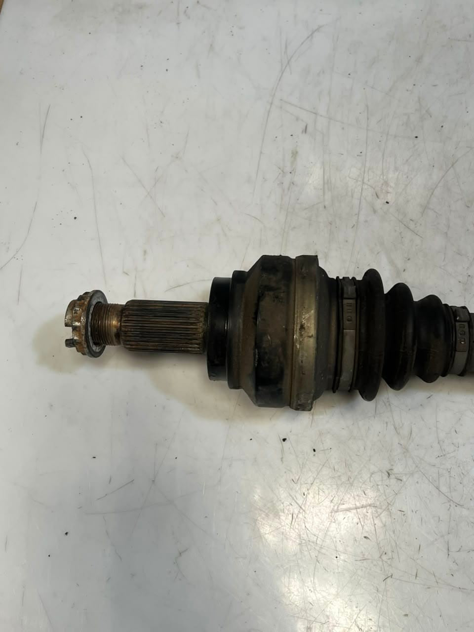 2009-2015 BMW 7 Series F02 F03 F04 F06 F12 750i Rear Left Axle Shaft 7566087