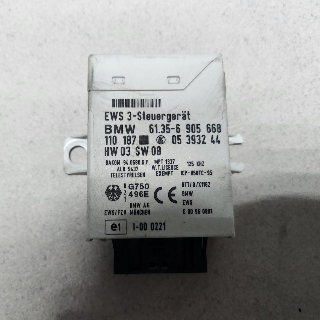 1997 BMW 540i Engine Control Unit 1429884 E39 V8 SINGLE VANUS ECU SET 