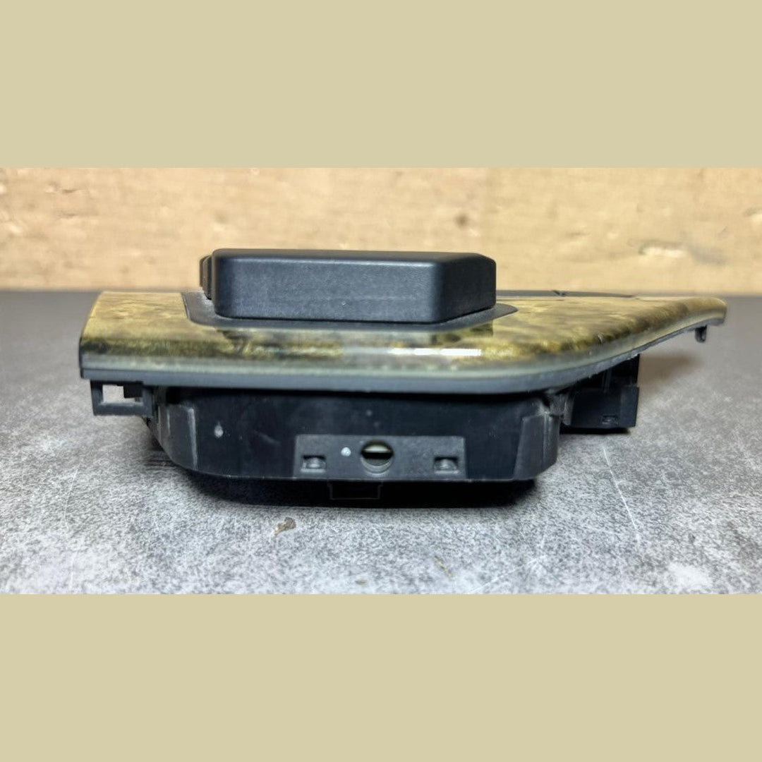 Mercedes-Benz C-Class W204 Front Left Seat Adjustment Buttons A204 8204310 OEM