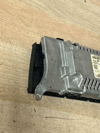 2010-2017 X3 F25 and X4 F26 models. 6.5 inch MMI navigation display 9294309