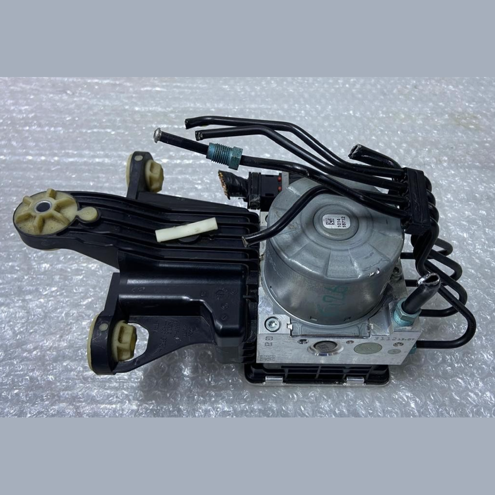 OEM 2021 BMW G20 G26 ABS PUMP ASSEMBLY 5A44C38-01 - 5A44C39