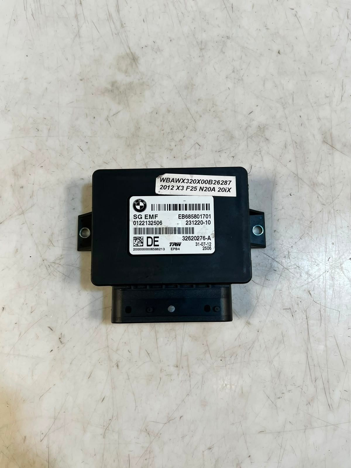 BMW 5 Series F10 F11 F12 F13 F25 F26 650i Parking Brake Control Module 6858017
