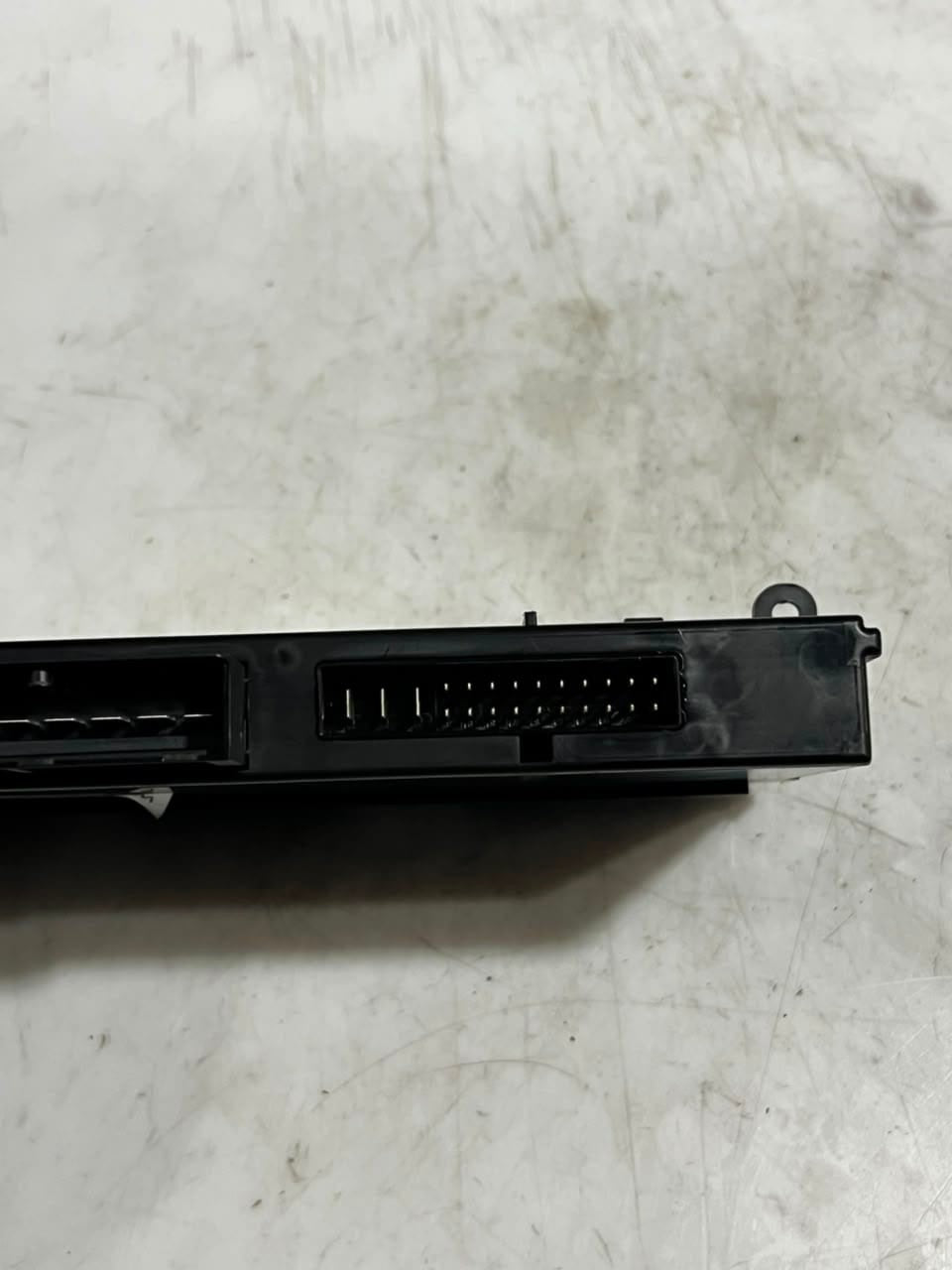 BMW 528i F07 5' GT M6 535i Body Control Module BCM Junction Box 9228495 OEM