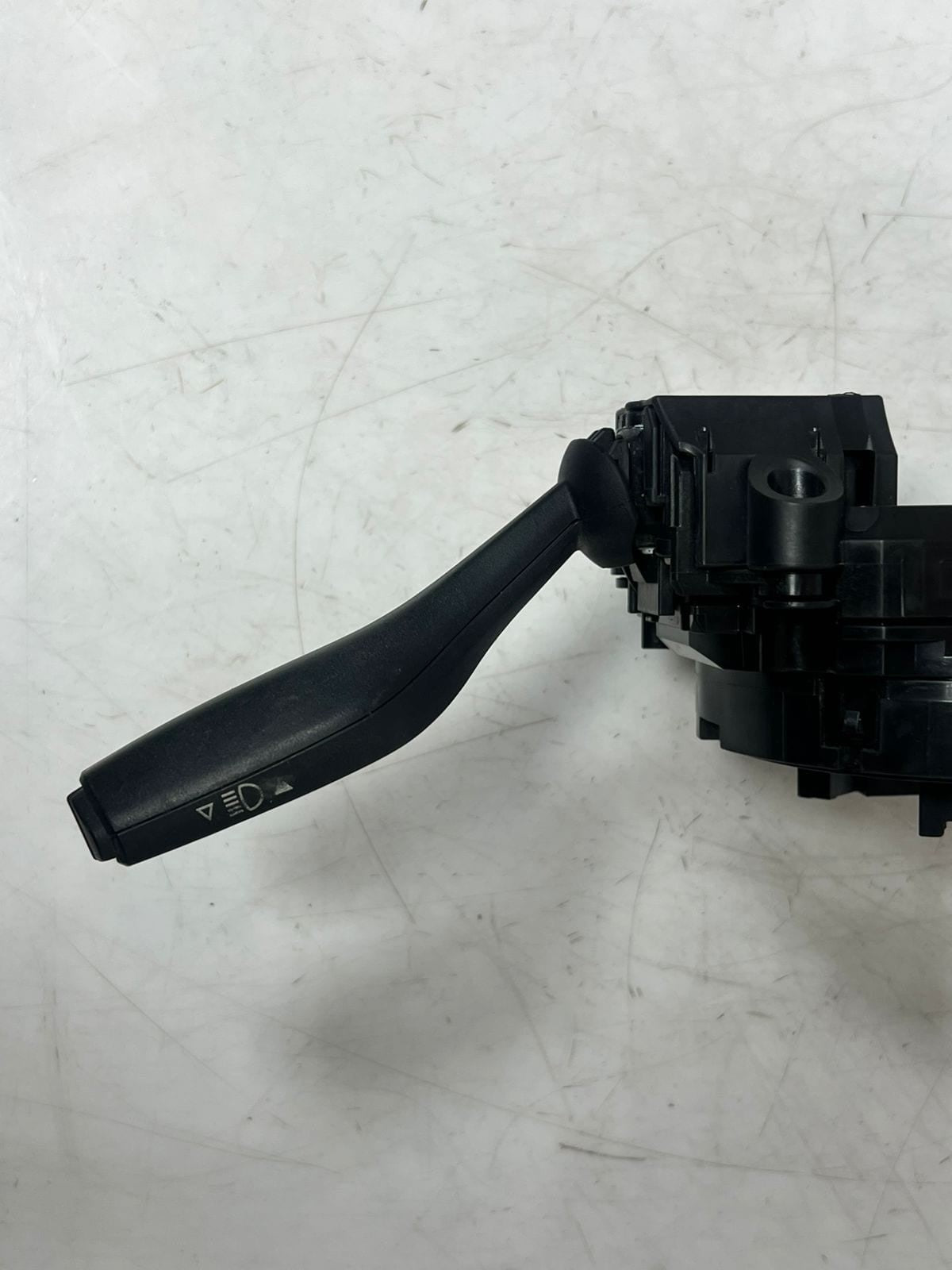 2015-2020 BMW X1 F45 F46 F48 X2 F39 X5 F15 F85M Steering Column Switch 6827372